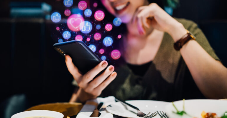 the-future-of-commerce-media-isn’t-retail.-it’s-everywhere